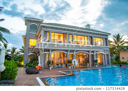 Beach view from pool resort in Da Nang, Vietnam 117314426