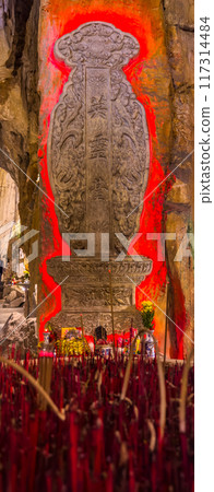 View of Marble Mountain cave and temple in Da Nang, Vietnam 117314484