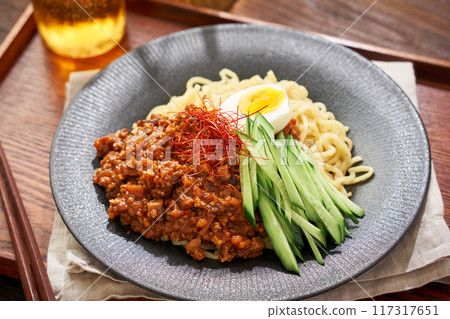 Jarger noodles Jarger noodles 117317651