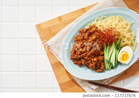 Jarger noodles Jarger noodles 117317676