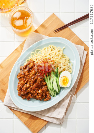 Jarger noodles Jarger noodles 117317683