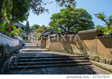 The back approach to Todaiji Temple's Nigatsudo Hall The back approach to Todaiji Temple's Nigatsudo Hall 117317979