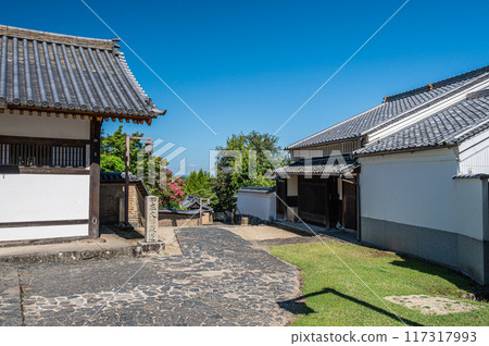The back approach to Todaiji Temple's Nigatsudo Hall The back approach to Todaiji Temple's Nigatsudo Hall 117317993