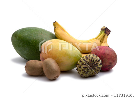 mango and banana isolated on the white mango and banana isolated on the white 117319103