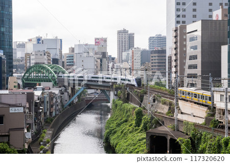 [Limited Express Azusa] Limited Express Azusa No. 3 crossing the Kanda River Bridge 117320620