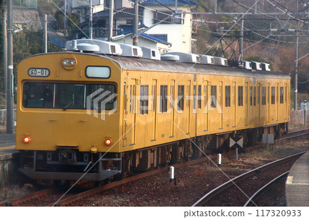 [JR-Y]吳線103系3節車廂列車（定期：三原⇔廣島） 117320933