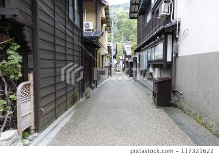 奈良井宿的舊街景 後街 後巷風景 奈良井宿的舊街景 後街 後巷風景 117321622