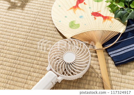 便攜式電風扇和風扇 便攜式電風扇和風扇 117324917