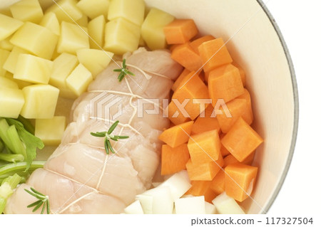 Preparation for stewed chicken breast 117327504