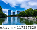 建築倒映在水中：城市與自然的和諧 117327829