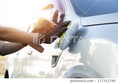Polishing and painting motorcycles and cars. Polishing and painting motorcycles and cars. 117332799