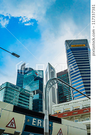 Singapore Streets 117337381