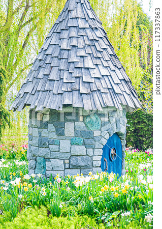 Spring scenery at Ueno Farm 117337863