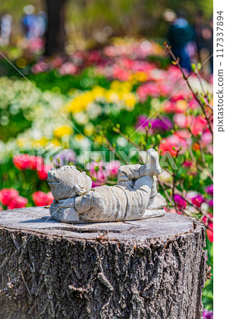 Spring scenery at Ueno Farm Spring scenery at Ueno Farm 117337894