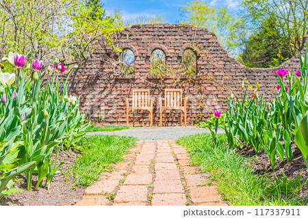 Spring scenery at Ueno Farm Spring scenery at Ueno Farm 117337911