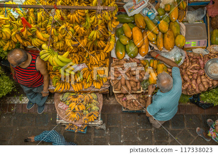 Fruit stands at the Central Market in Mauritius - food and souvenirs 117338023