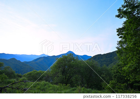水上町藤原附近山上的日出 水上町藤原附近山上的日出 117338256