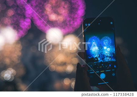 用智慧型手機拍攝的煙火照片 117338428