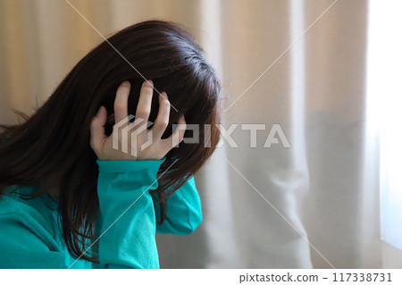 Worried, woman, lady Worried, woman, lady 117338731