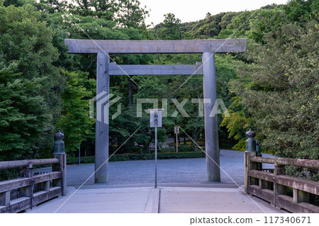 Ise Grand Shrine, Inner Shrine, Uji Bridge Otorii Ise Grand Shrine, Inner Shrine, Uji Bridge Otorii 117340671