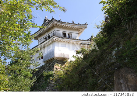 A refreshing summer morning at Wakayama Castle A refreshing summer morning at Wakayama Castle 117345858