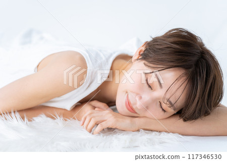 Beauty and skin care for middle-aged women Beauty and skin care for middle-aged women 117346530