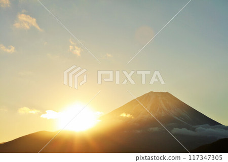 富士山和第一個日出 117347305