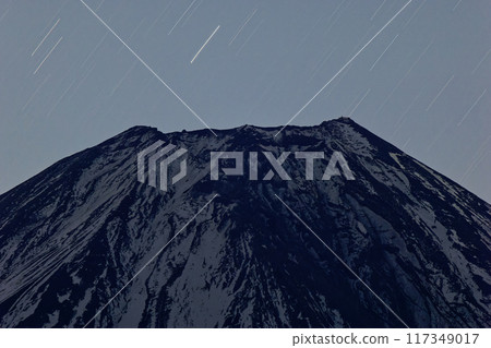 The summit of Mt. Fuji at night as seen from Mt. Kenashi The summit of Mt. Fuji at night as seen from Mt. Kenashi 117349017