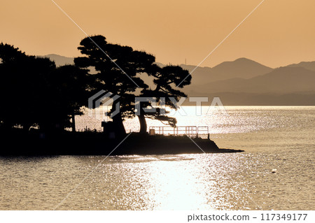 真嗣湖日落 真嗣湖日落 117349177