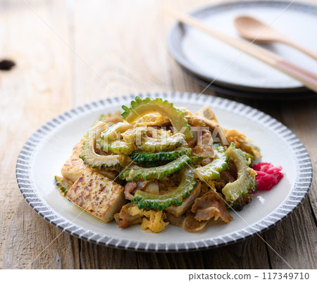 Okinawa cuisine Goya Chanpuru 117349710