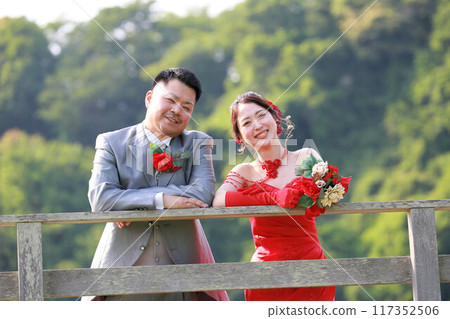 Bride in a mermaid-line red dress Photo wedding solo wedding location shoot Bride in a mermaid-line red dress Photo wedding solo wedding location shoot 117352506