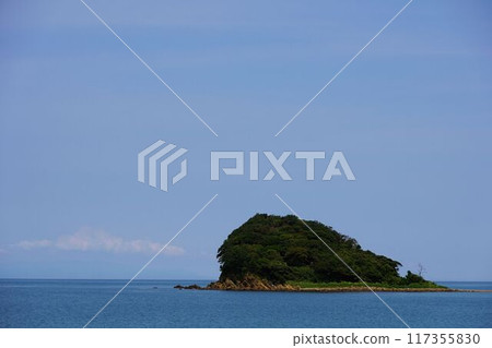 住在偏遠的小島上 117355830