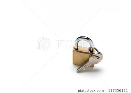 padlock 117356131