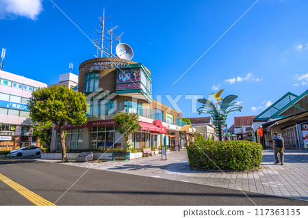 日本千葉市景觀 — 千葉縣千葉市綠區土氣站前購物中心的景觀 日本千葉市景觀 — 千葉縣千葉市綠區土氣站前購物中心的景觀 117363135