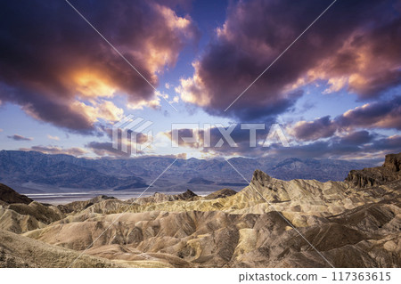Zabriskie point, death valley, california, usa 117363615