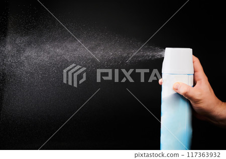 Hand hold metal spray bottle 117363932