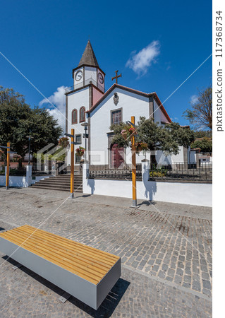 Street views in the old town of Calheta on the island of Madeira 117368734