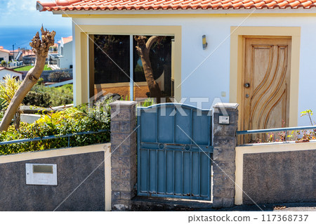 Street views in the old town of Calheta on the island of Madeira 117368737