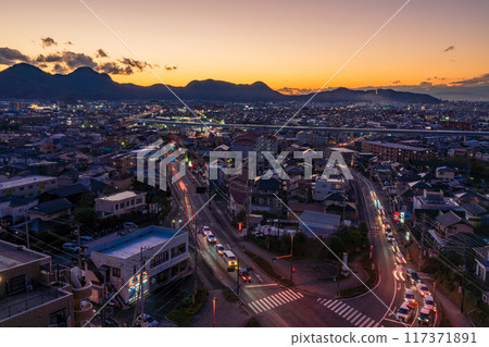 [Shizuoka Prefecture] Evening view of the town of Kannami as seen from the Kannami Town Hall 117371891