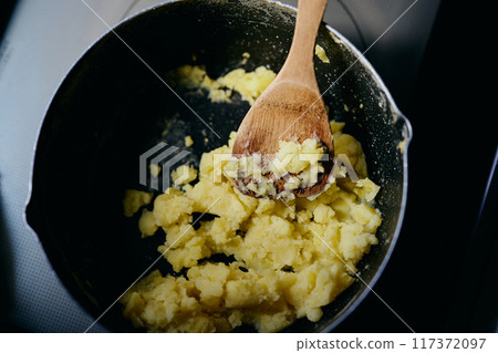 Mashed potatoes for potato salad 117372097