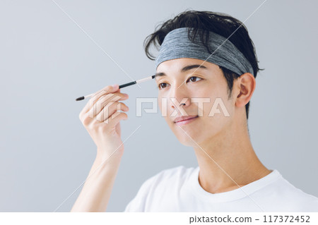 Men's makeup image Men's makeup image 117372452