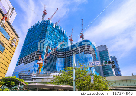 Tokyo cityscape in August. View of the redevelopment projects in Nihonbashi and Nihonbashi 1-chome (August 11th) Tokyo cityscape in August. View of the redevelopment projects in Nihonbashi and Nihonbashi 1-chome (August 11th) 117374946