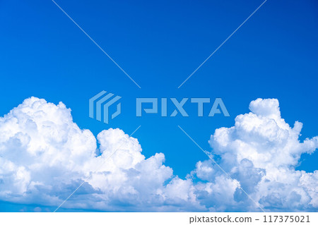 [Summer material] Summer sky image [Nagano Prefecture] 117375021
