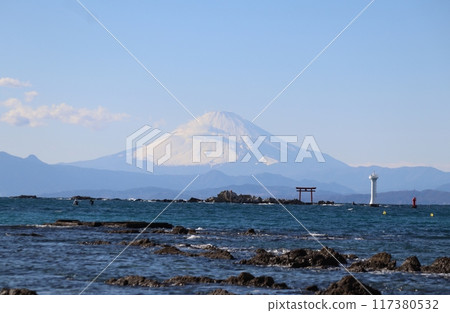 Morito Shrine Najima floating on the sea with Mount Fuji in the background during the New Year Morito Shrine Najima floating on the sea with Mount Fuji in the background during the New Year 117380532