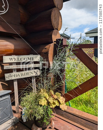 Retro mailbox and signboard 117380743