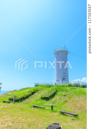 Kusayamazaki Lighthouse in summer, Yamaguchi City, Yamaguchi Prefecture 117383687