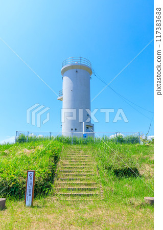 Kusayamazaki Lighthouse in summer, Yamaguchi City, Yamaguchi Prefecture 117383688