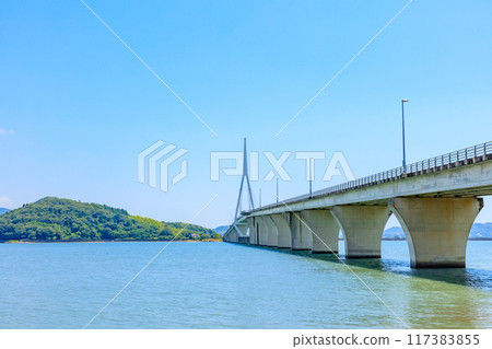 Suo-Ohashi Bridge in summer, Yamaguchi City, Yamaguchi Prefecture Suo-Ohashi Bridge in summer, Yamaguchi City, Yamaguchi Prefecture 117383855