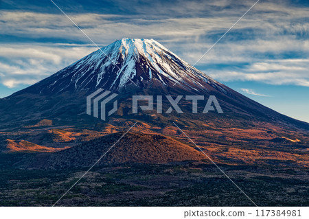從精進峠看到的富士山日落 117384981