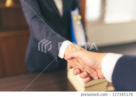  企業形象 117385178